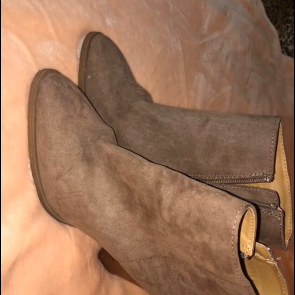 Booties - Picture 5 of 5